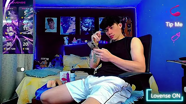 thiagomurphyy online show from September 26, 6:11 am