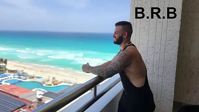 Johnnygrayson1 online show from October 31, 12:23 am