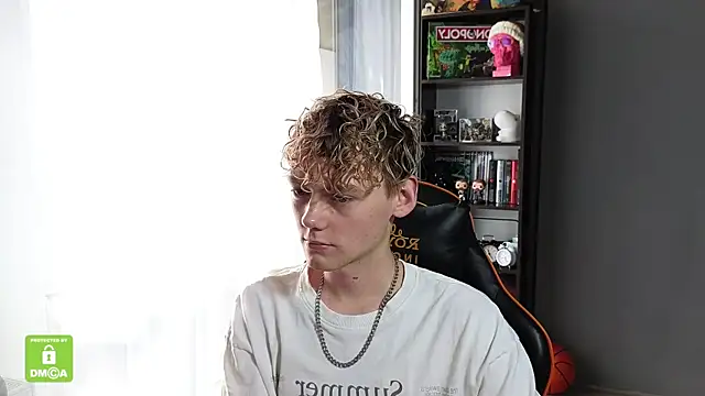 Keytaro online show from September 25, 12:37 pm