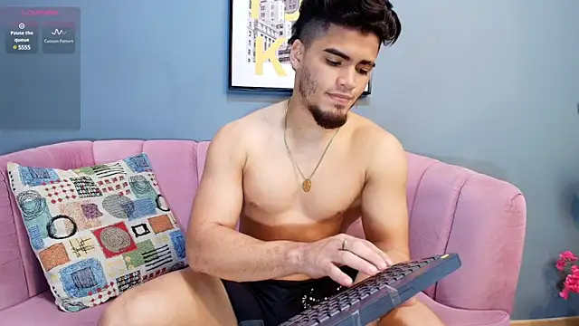 Snapshot of dante_fox_ chatting on January 3, 2:54 am dante fox online show from January 3, 2:54 am