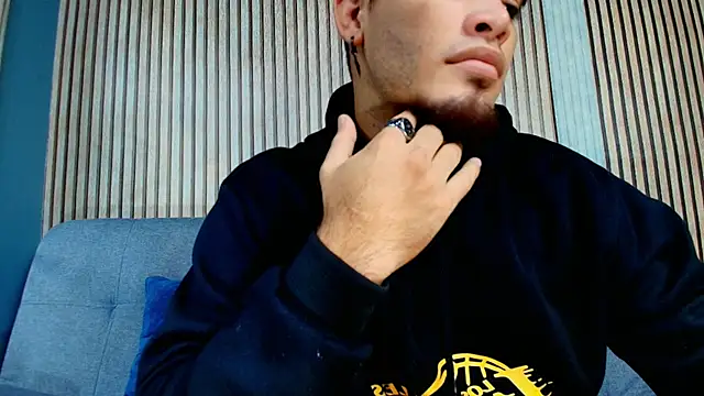 Snapshot of dante_fox_ chatting on September 28, 1:14 am dante fox online show from September 28, 1:14 am