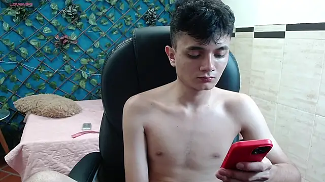 Waturox online show from October 31, 7:39 pm