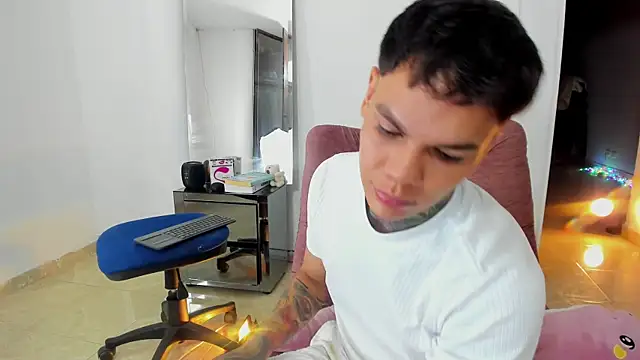 Jordyrodriiguez online show from October 23, 2:26 am