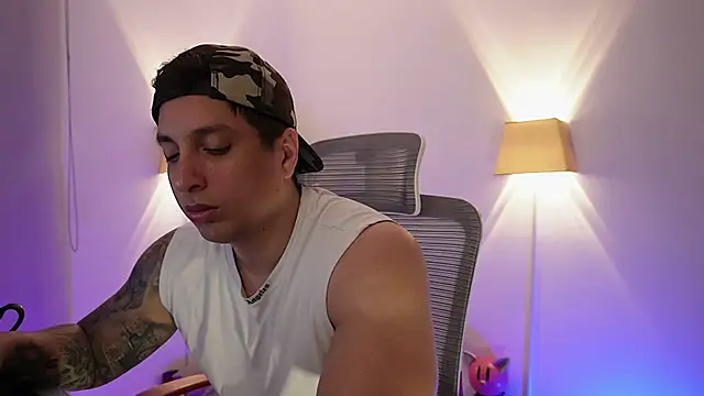 appolo allen online show from April 11, 4:41 am