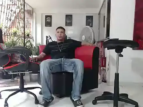 damiam fiery online show from December 13, 8:26 pm