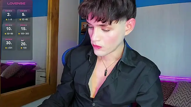 VladHellsing4 online show from February 23, 3:47 pm