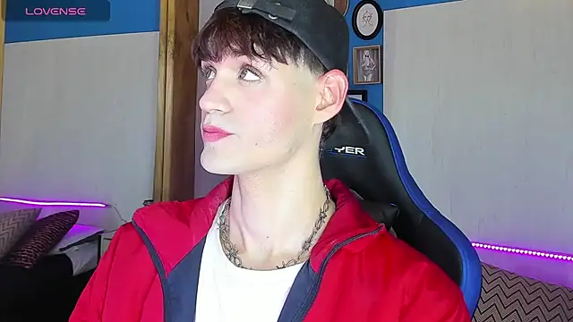 VladHellsing4 online show from March 13, 1:07 pm