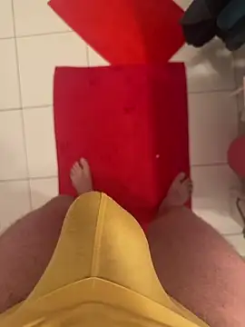 Snapshot of WAW_PL chatting on October 18, 11:59 am WAW PL online show from October 18, 11:59 am