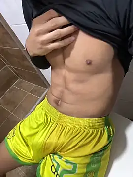 JoanG10 online show from February 20, 5:15 pm