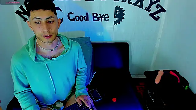 Piggy Eddy online show from November 5, 5:09 am