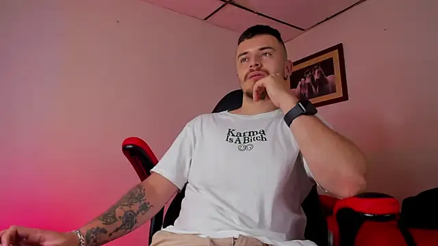 james connor2 online show from January 29, 7:00 pm