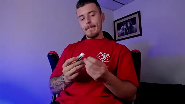 james connor2 online show from December 3, 6:28 pm