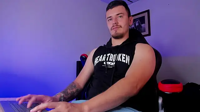 james connor2 online show from January 7, 6:24 pm