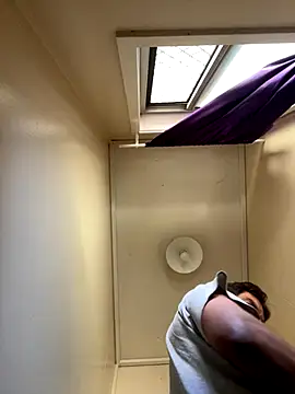 Snapshot of Wazz_Handsome chatting on October 10, 4:06 am Wazz Handsome online show from October 10, 4:06 am