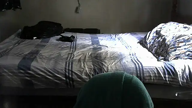 Snapshot of RenziTatte chatting on March 13, 7:17 pm RenziTatte online show from March 13, 7:17 pm