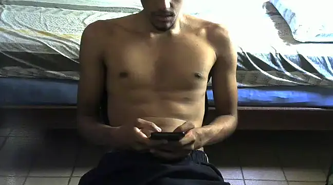 Snapshot of RenziTatte chatting on January 22, 2:24 pm RenziTatte online show from January 22, 2:24 pm