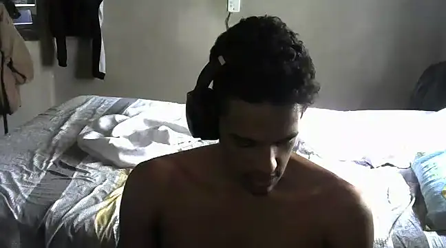 Snapshot of RenziTatte chatting on February 26, 2:14 pm RenziTatte online show from February 26, 2:14 pm