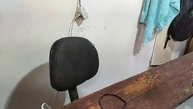 Snapshot of RenziTatte chatting on October 29, 5:49 pm RenziTatte online show from October 29, 5:49 pm