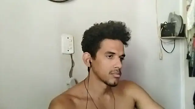 Snapshot of RenziTatte chatting on October 14, 4:47 pm RenziTatte online show from October 14, 4:47 pm