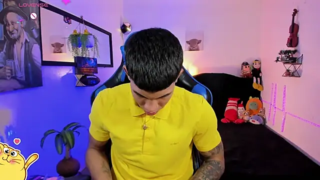 Damian latinxxx online show from March 22, 8:30 am