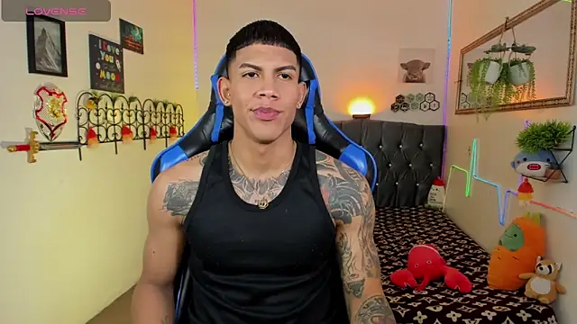 Damian latinxxx online show from January 31, 7:11 pm