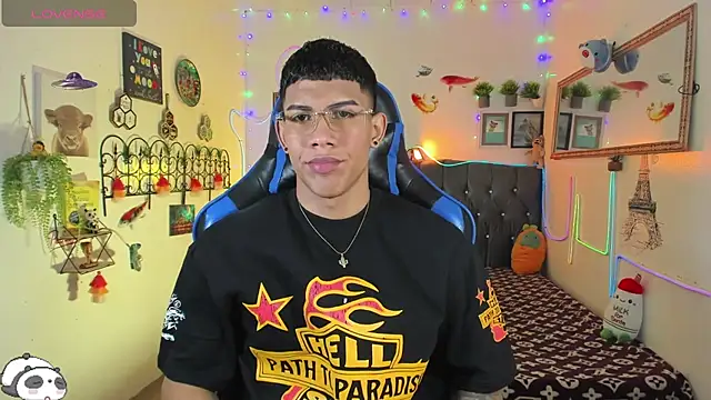 Damian latinxxx online show from January 14, 3:00 am