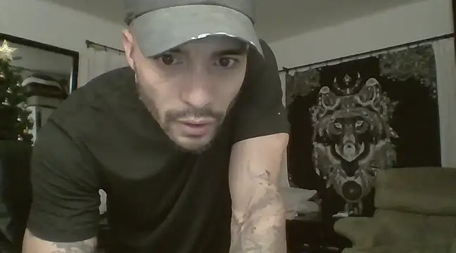 JohnnyDeep187 online show from December 19, 9:29 am