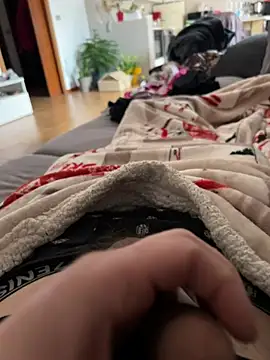 flagintheairin online show from April 1, 1:13 pm