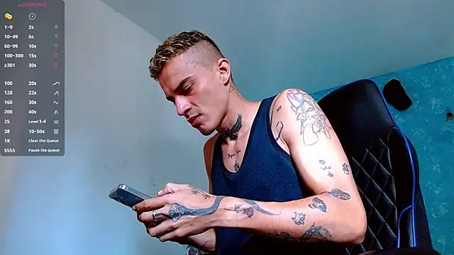 bray hotboy777 online show from January 21, 3:50 pm