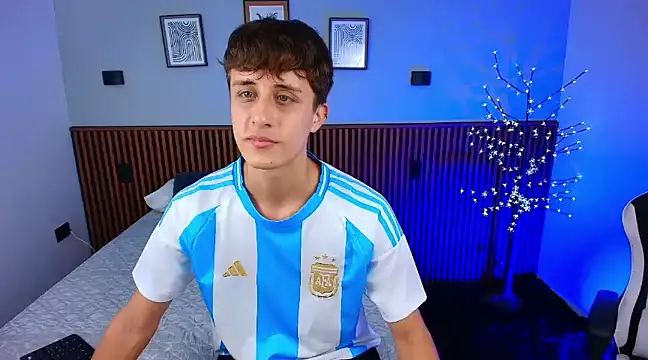 JoseloEvans online show from January 11, 10:18 pm