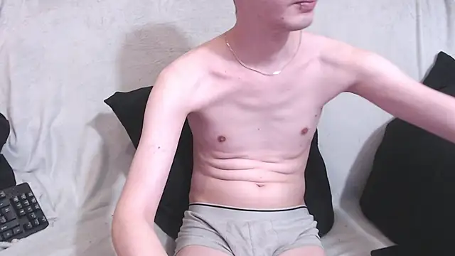 qustci-couple online show from February 17, 6:09 am