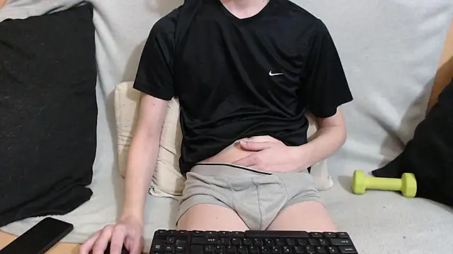 qustci-couple online show from January 6, 8:28 pm