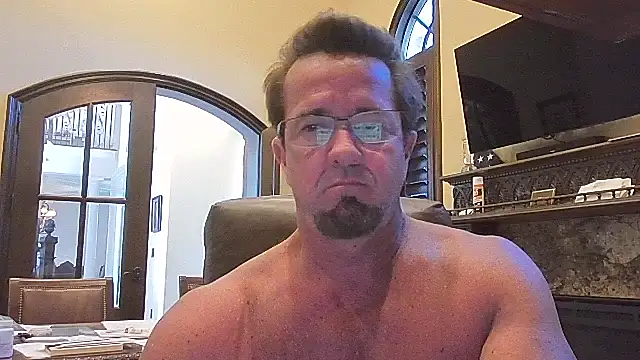 sluttydylan online show from November 7, 7:06 pm