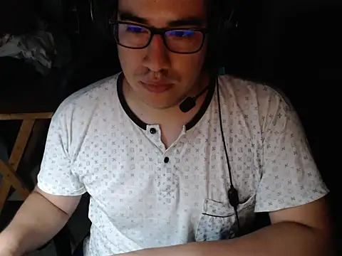 thealfawolf01 online show from March 19, 5:19 am