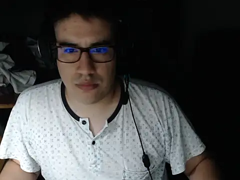 thealfawolf01 online show from March 18, 12:19 am