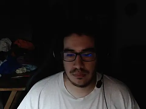 thealfawolf01 online show from January 9, 11:45 pm