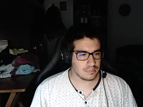 thealfawolf01 online show from January 7, 12:55 am