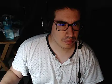 thealfawolf01 online show from March 10, 12:40 am