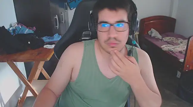 thealfawolf01 online show from March 1, 9:48 pm