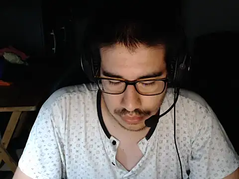 thealfawolf01 online show from December 20, 1:47 am