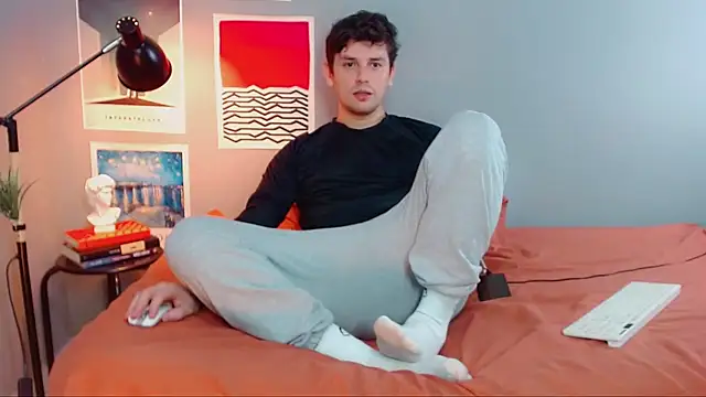 Elio555 online show from September 11, 11:15 pm