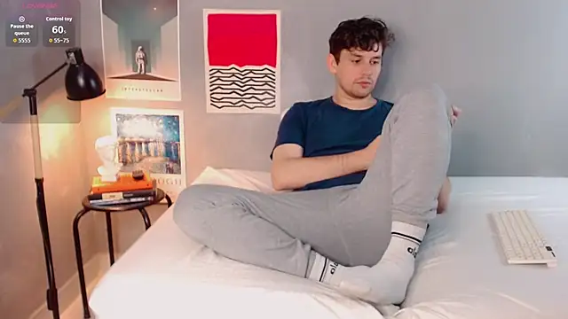 Elio555 online show from December 16, 9:44 pm