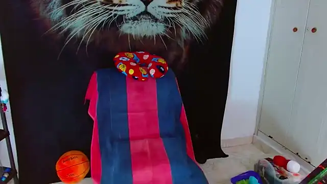 Michaell Myerss  online show from March 22, 3:28 pm