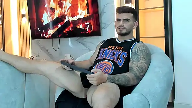 Ricardogo19 online show from November 20, 9:02 pm