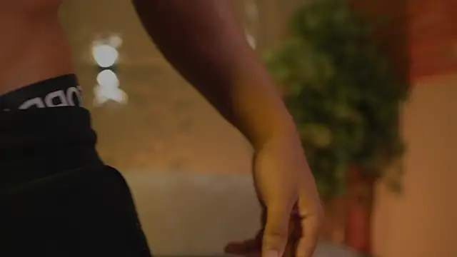 Logan Varela online show from October 21, 9:50 pm