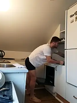 Analcholic online show from November 9, 1:04 pm