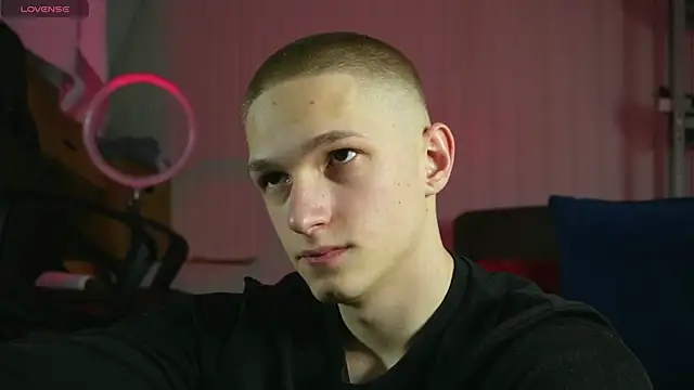 dustyn fox online show from February 9, 4:50 pm