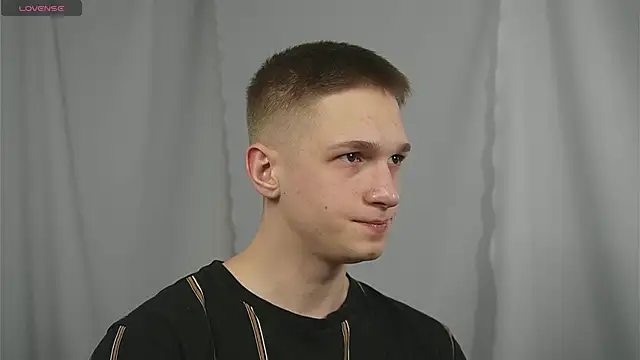 dustyn fox online show from January 17, 2:28 pm