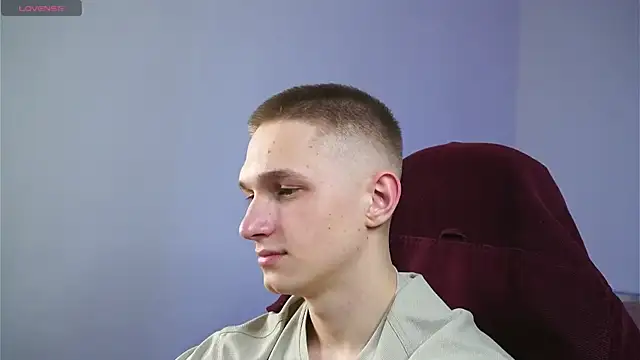 dustyn fox online show from March 8, 1:01 pm