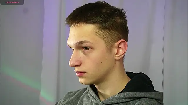 dustyn fox online show from December 5, 2:55 pm